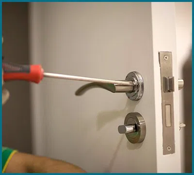 Father Son Locksmith Shop Stamford, CT 203-893-4240 - 65-1