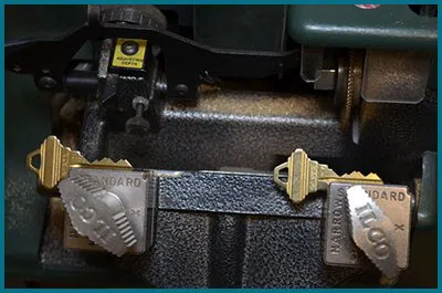 Father Son Locksmith Shop Stamford, CT 203-893-4240 Father Son Locksmith Shop Stamford, CT 203-893-4240 - 65-14