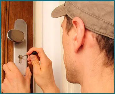 Father Son Locksmith Shop Stamford, CT 203-893-4240 Father Son Locksmith Shop Stamford, CT 203-893-4240 - 65-6